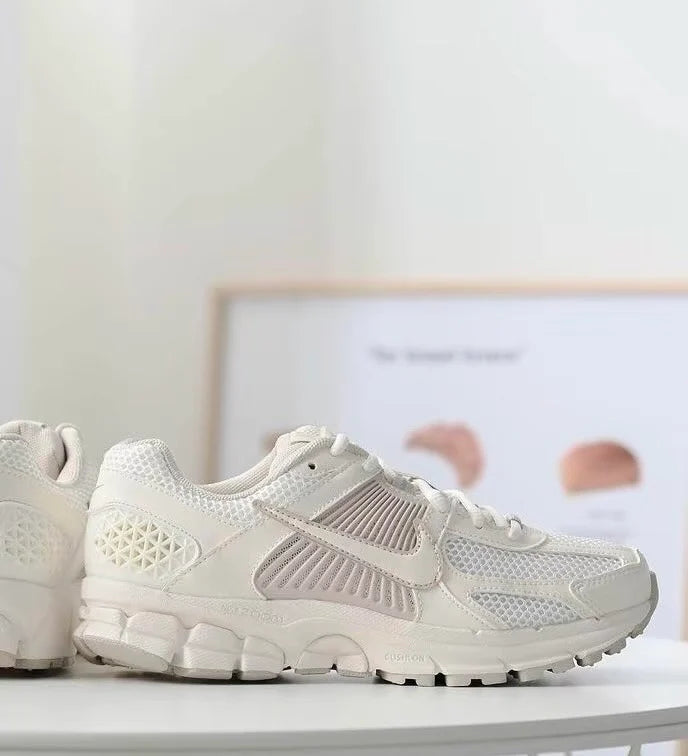Nike Zoom Vomero 5 米色 (FQ6868-111)