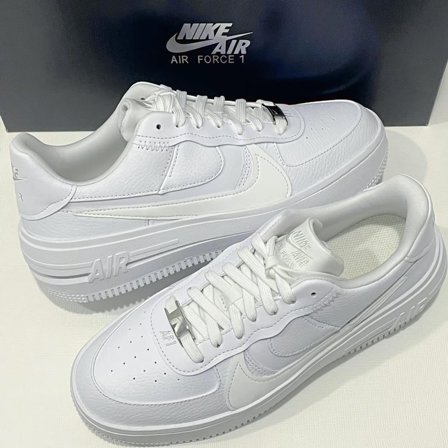 Nike Air Force 1 Low - Triple White (DJ9946-100)