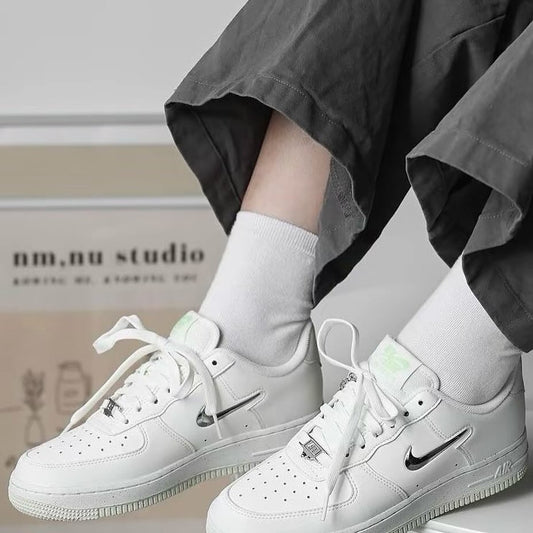 Nike Air Force 1 ‘07 Next Nature 金屬勾 米白薄荷 (FN8540-100)