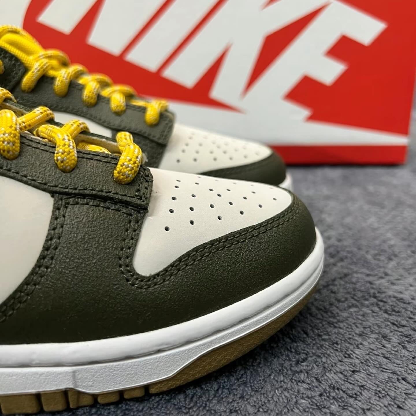 Nike Dunk Low Retro PRM (FV3629-371)