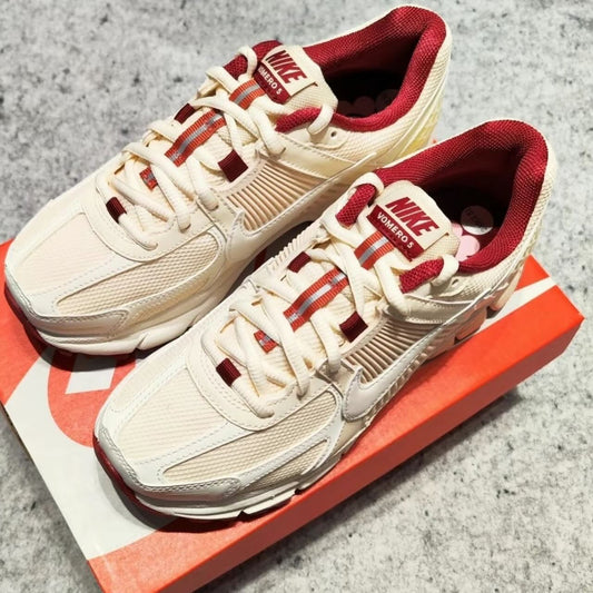 NIKE ZOOM CELEBRATES VALENTINE'S DAY (HF0737-111)