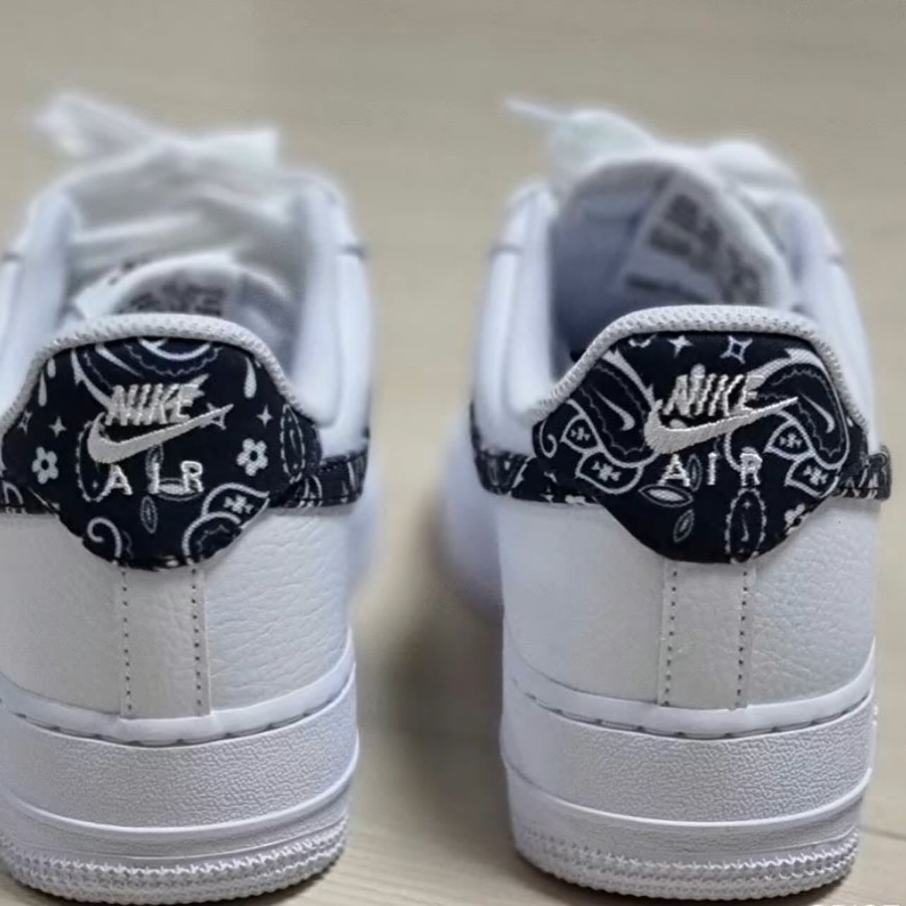 Nike Air Force Essential Black Paisley (DH4406-101)