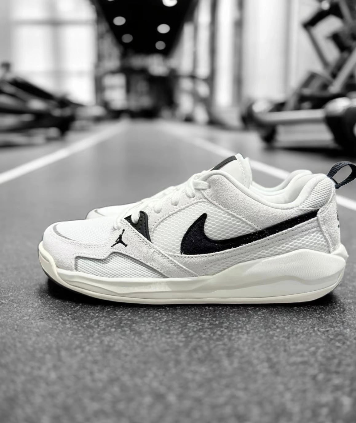 Nike Jordan CMFT Era 白色 (HJ6777-100)