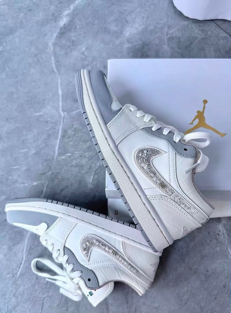 (秋季優惠) Nike Air Jordan Low Soft Pearl (IH7323-100)