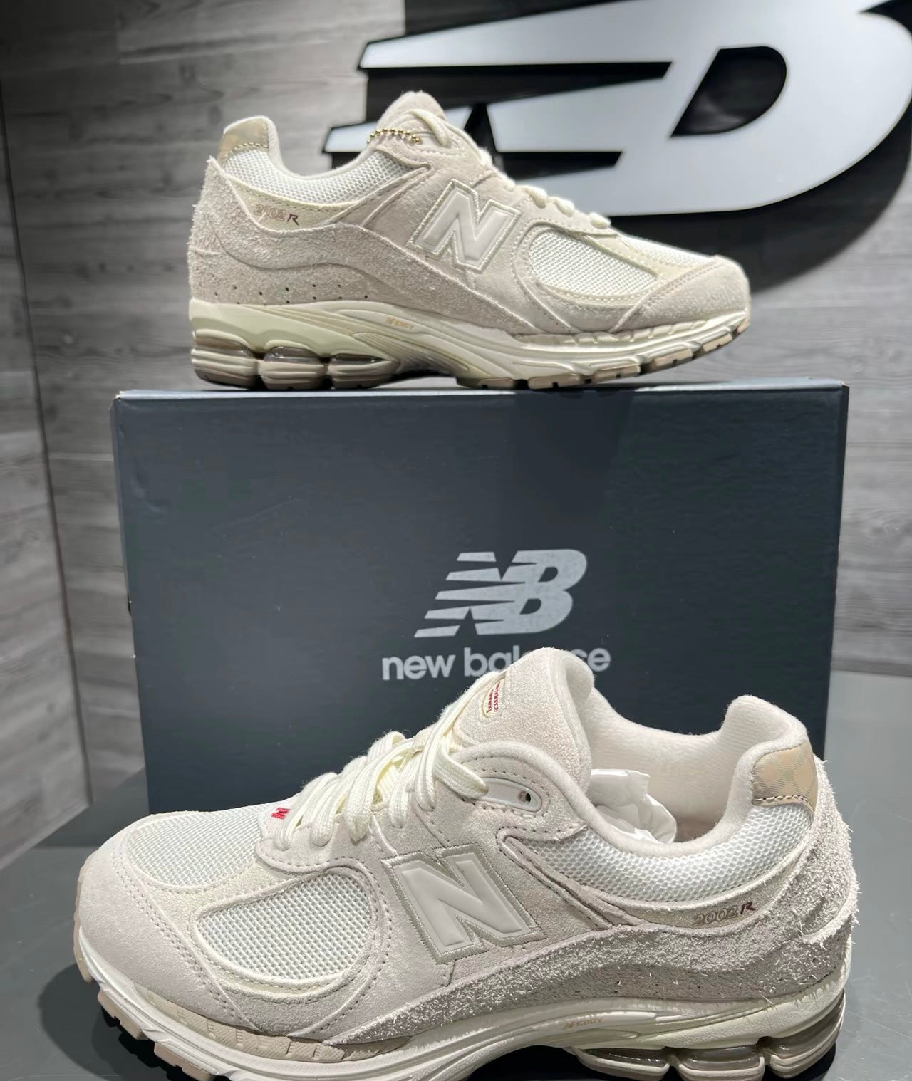 (秋季優惠) New Balance 2002 CNY 米白 (M2002RHX)