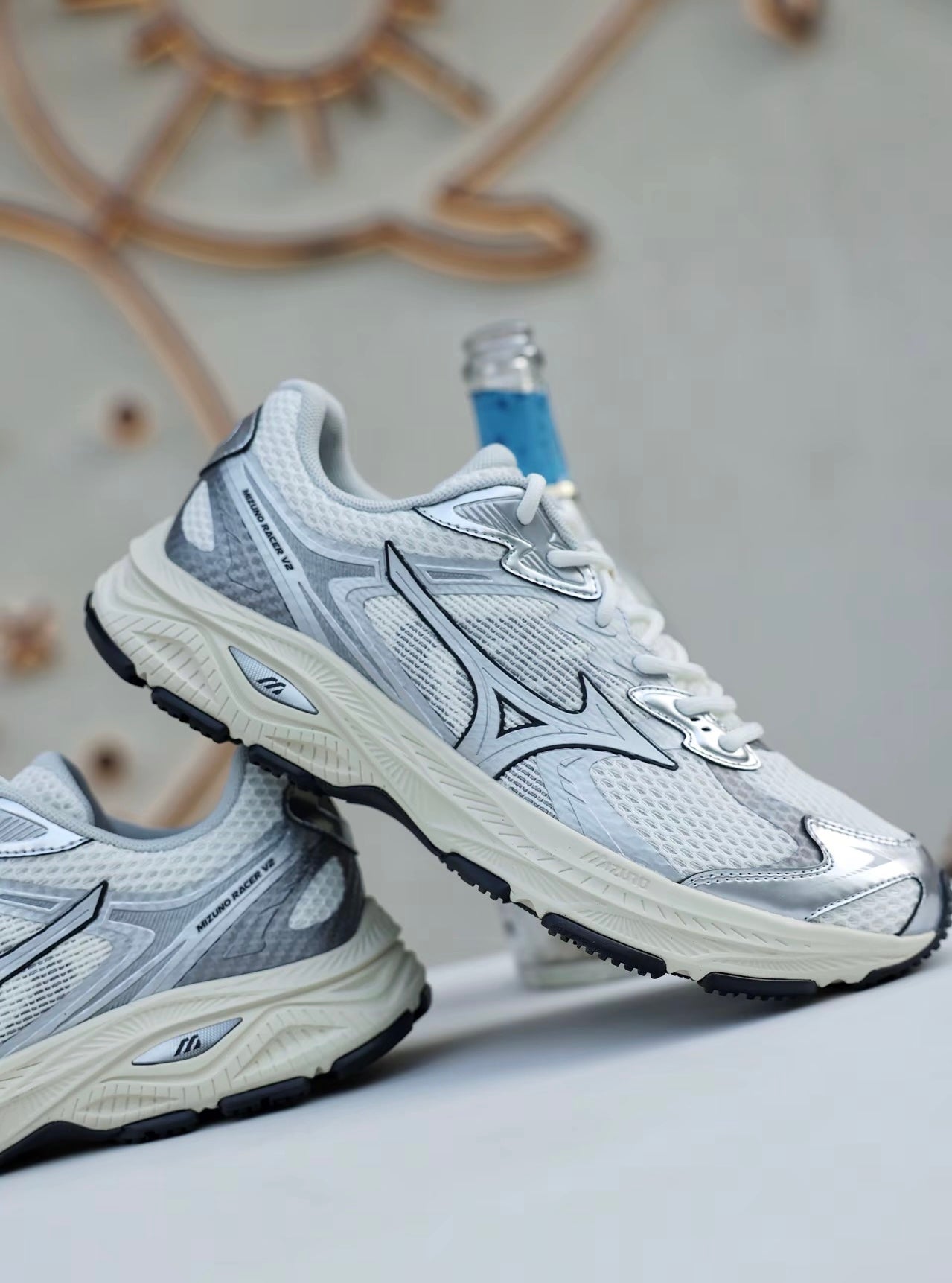 MIZUNO Racer V2 Sliver Cream (D1GH250606)