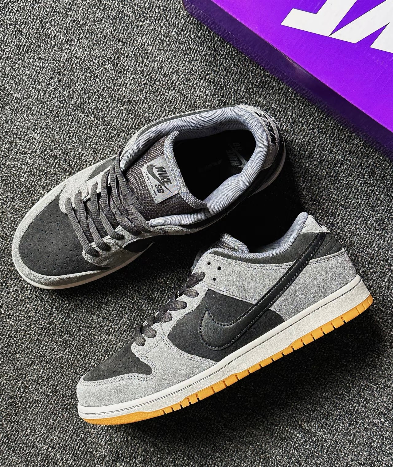 Nike Dunk Low Dark Smoke Grey (HF3063-001)