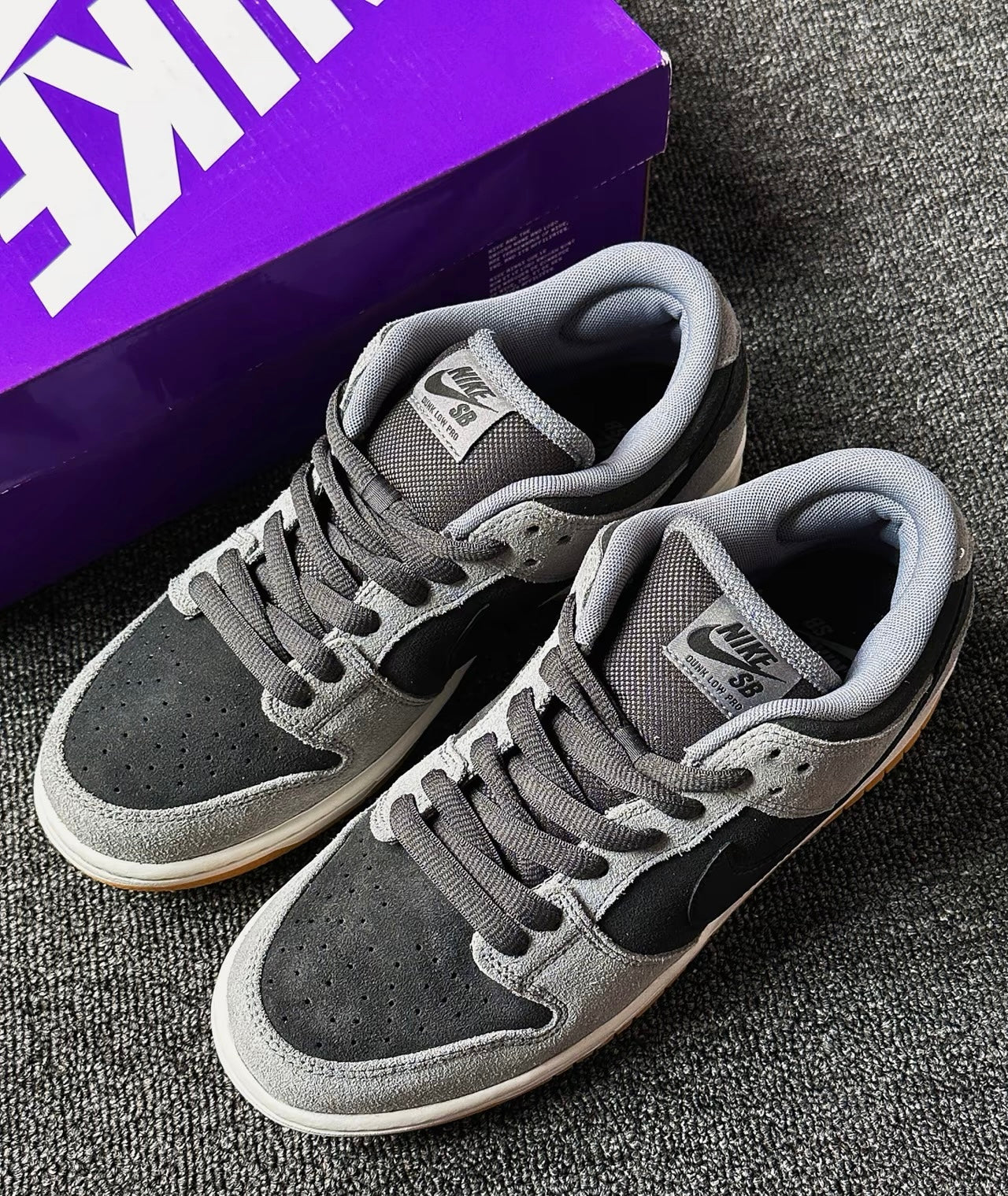 Nike Dunk Low Dark Smoke Grey (HF3063-001)