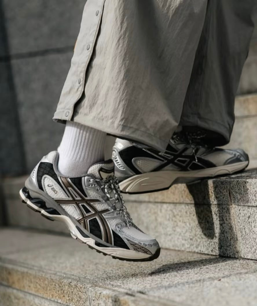 Asics Gel-Nimbus 10.1 白銀 (1203A543-107)