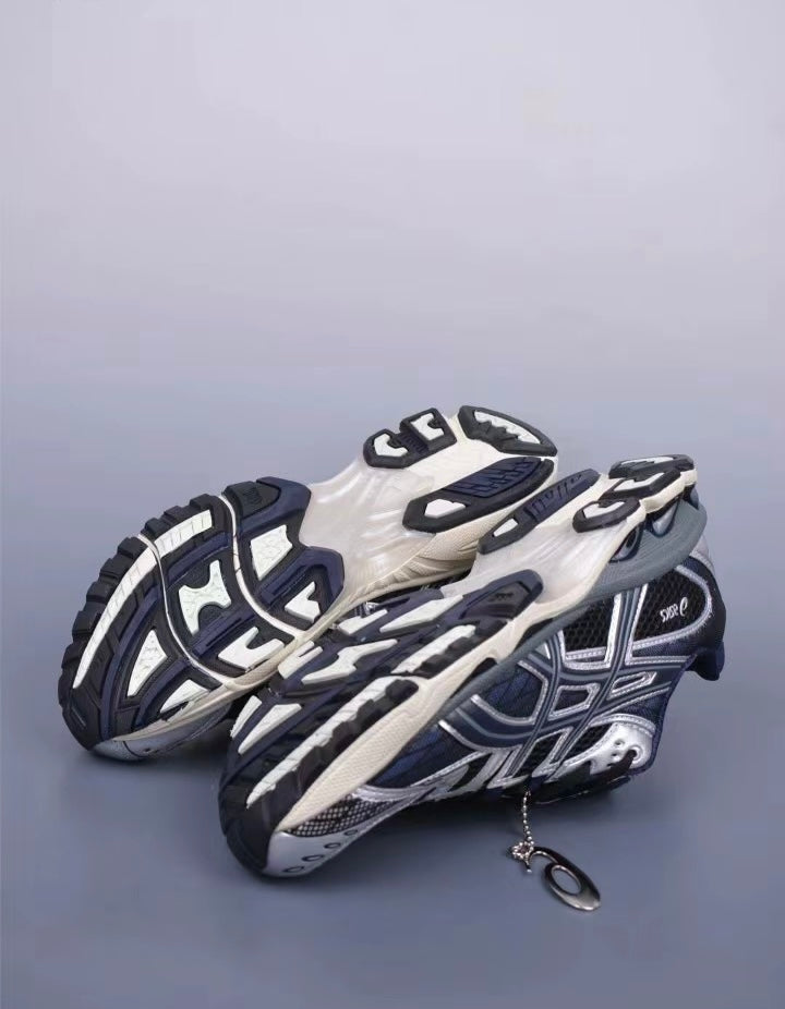 Asics Gel-Nimbus 銀黑 (1203A543-003)