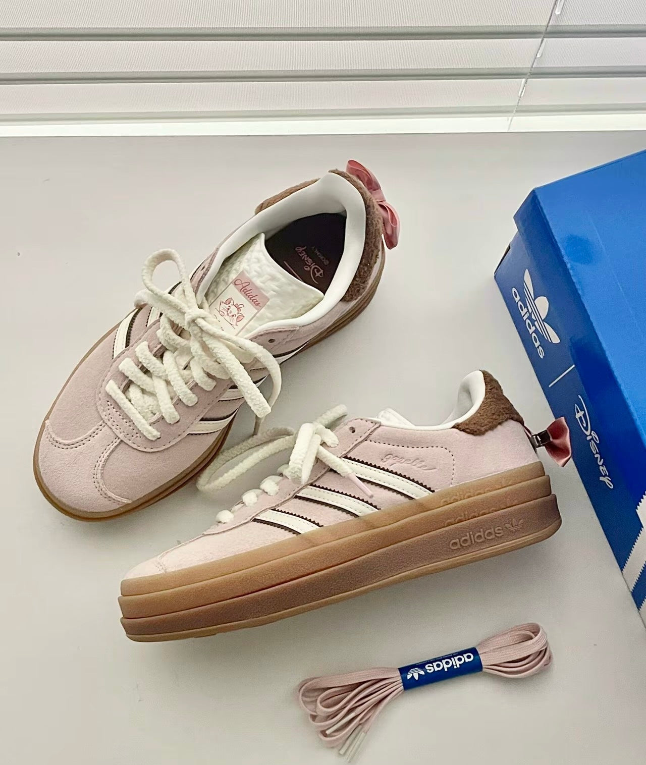 Adidas Originals Gazelle Bold Disney 瑪麗貓 (JR4244)