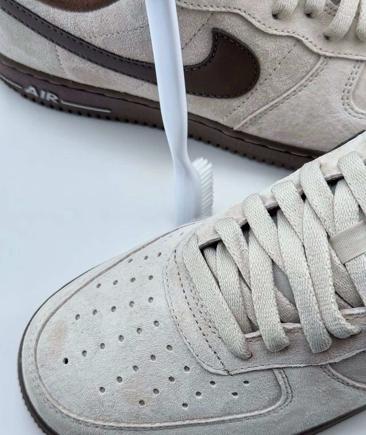 Nike Air Force Light Orewood (HQ3485-104)