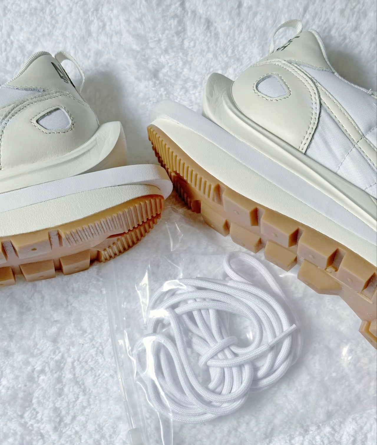 Nike Sacai VaporWaffle White And Gum 米白 (DD1875-100)