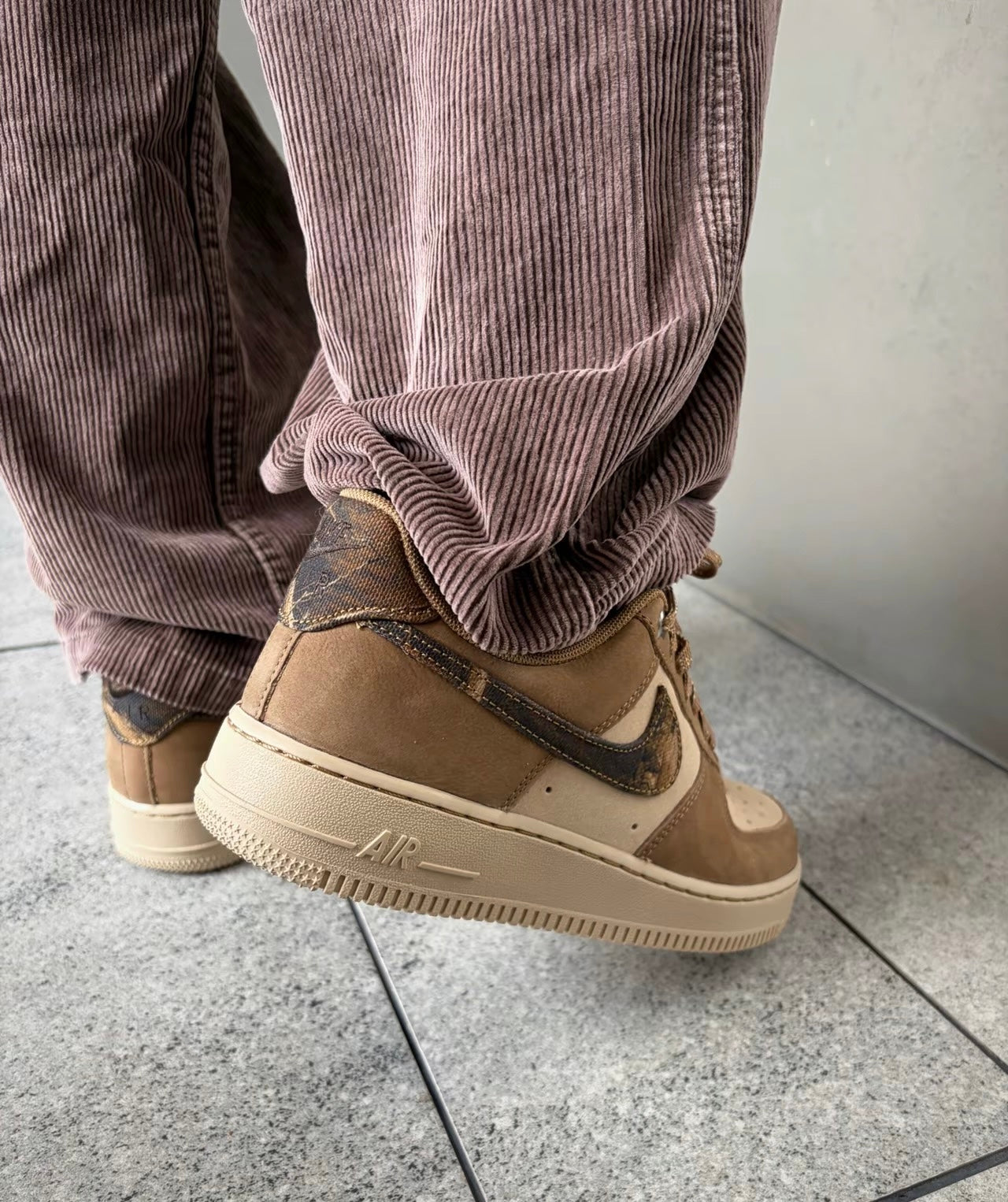 Nike Air Force 米棕 (IO9803-200)