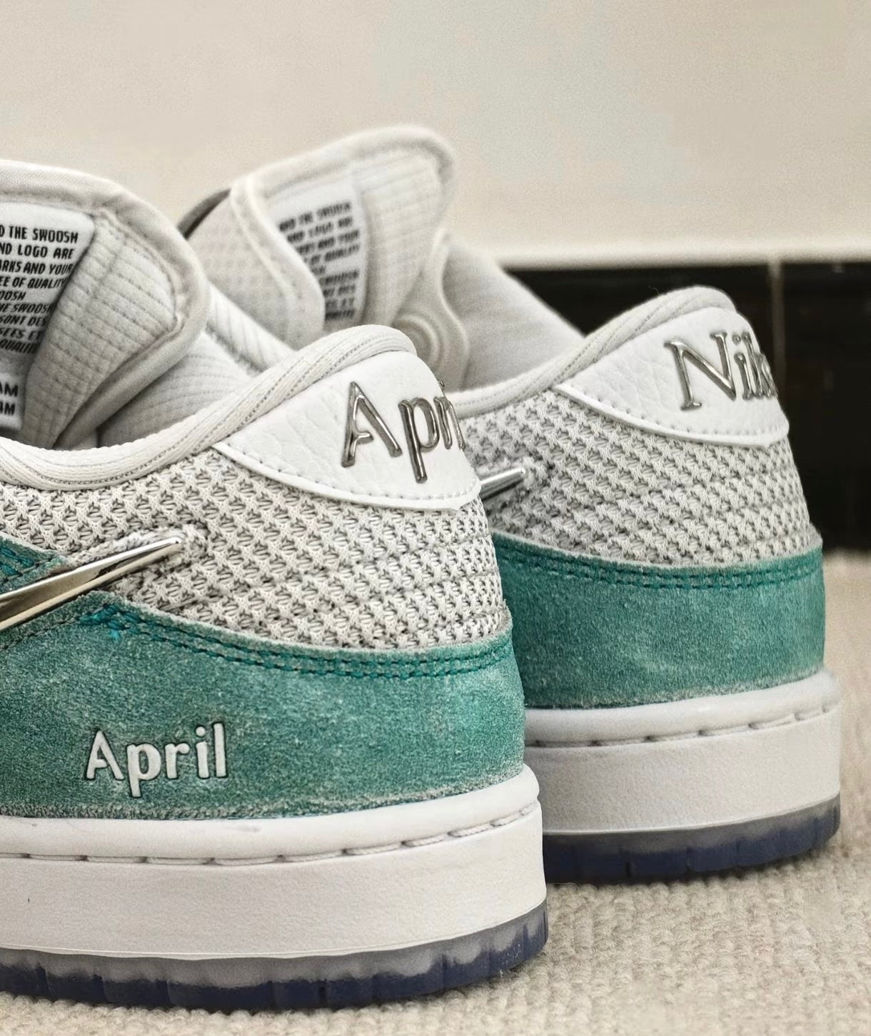 APRIL SKATEBOARDS x Nike SB Dunk Low (FD2562–400)