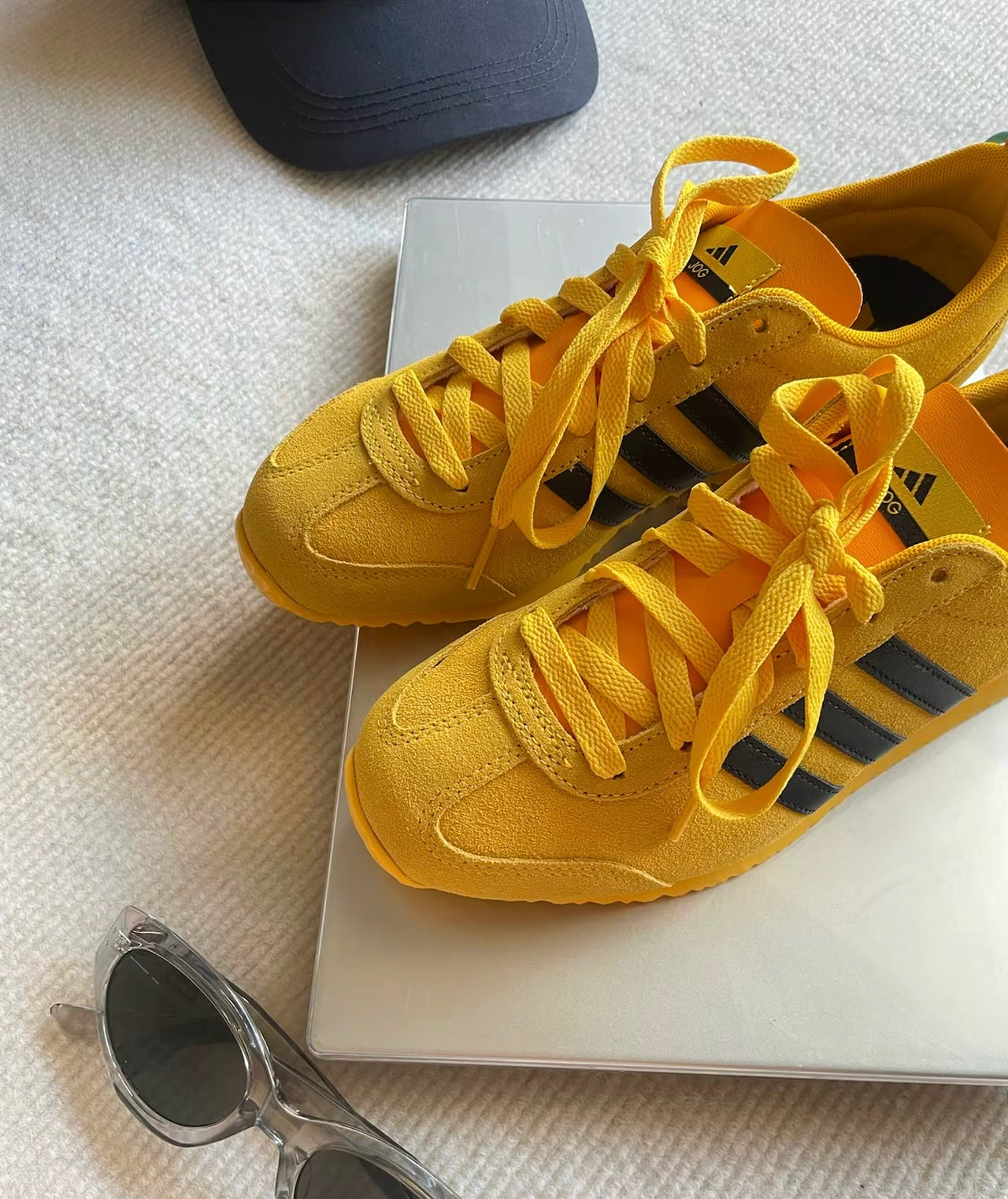 Adidas VS JOG 2.0 黃色 (JS1122)