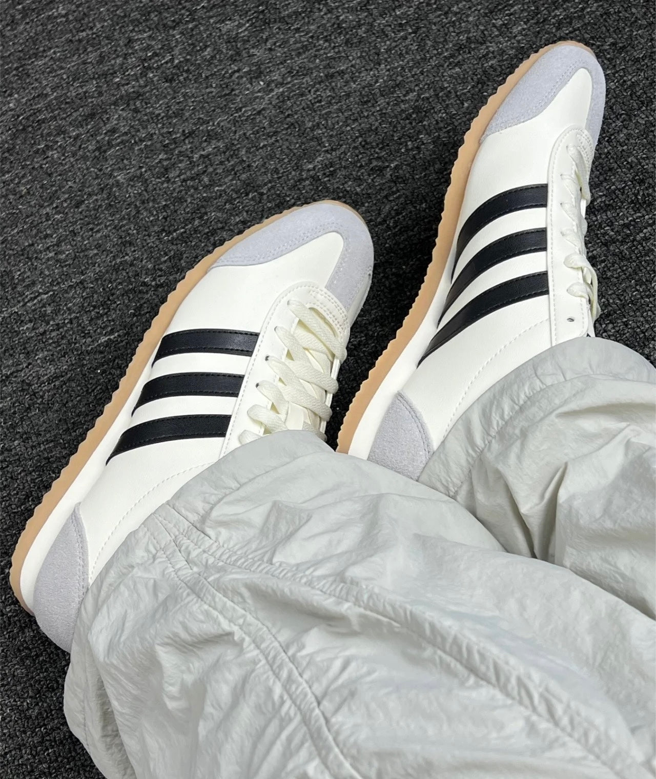 Adidas VS JOG 2.0 白灰 (JS1031)
