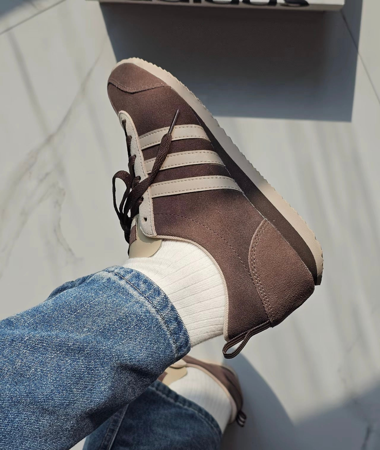 Adidas VS JOG 2.0 棕色 (JS1123)