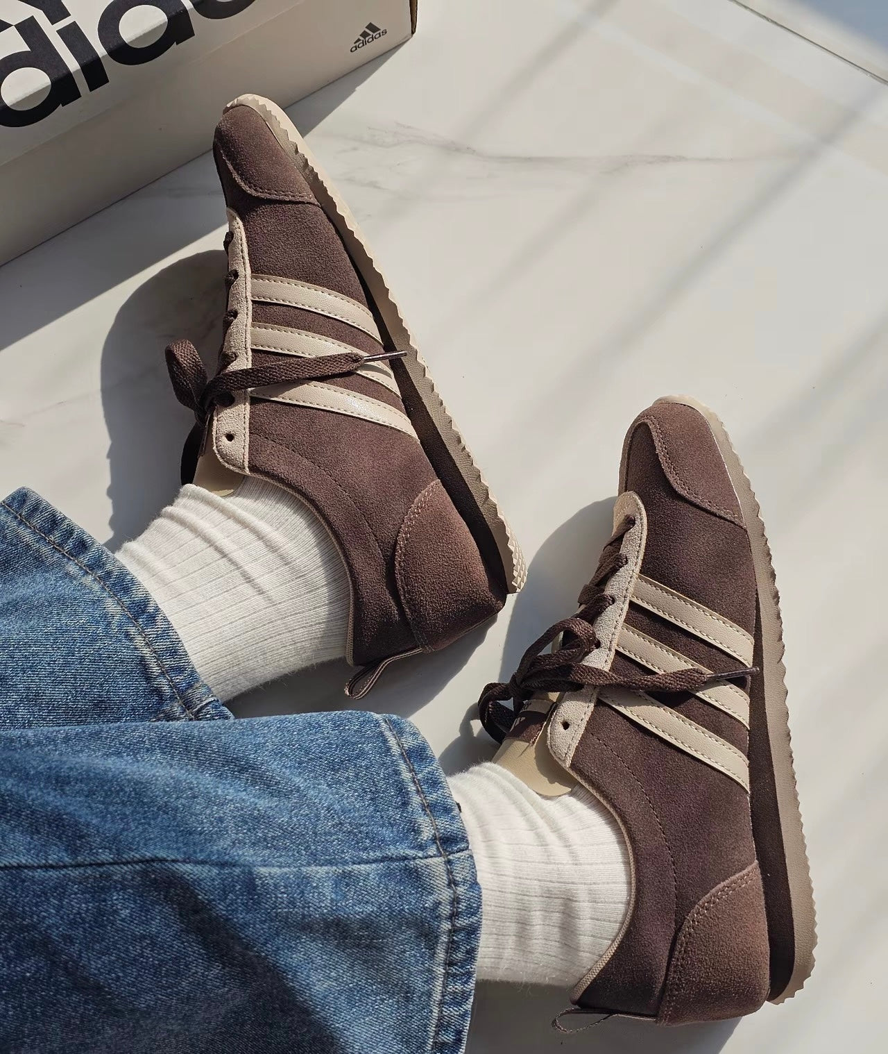 Adidas VS JOG 2.0 棕色 (JS1123)
