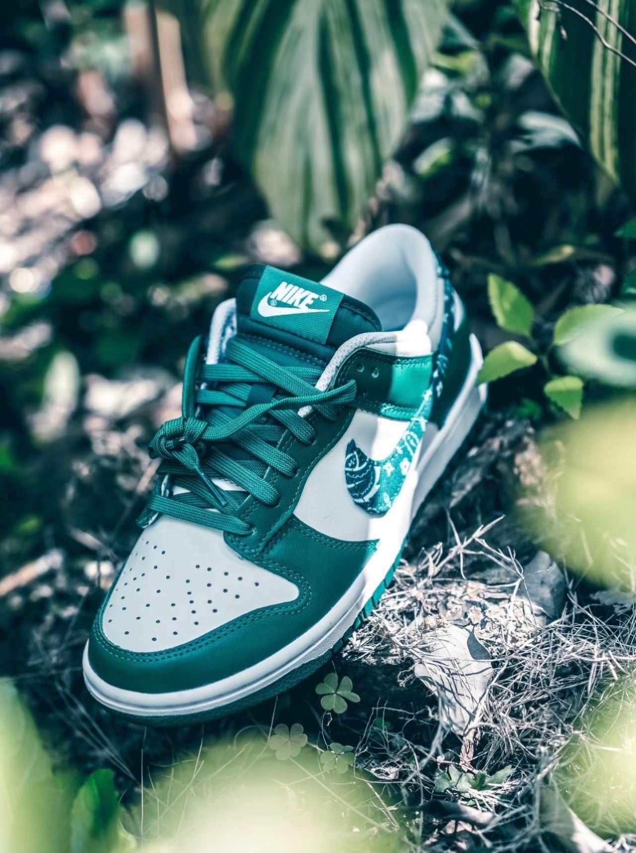 Nike Dunk Low - Green Paisley (DH4401-102)