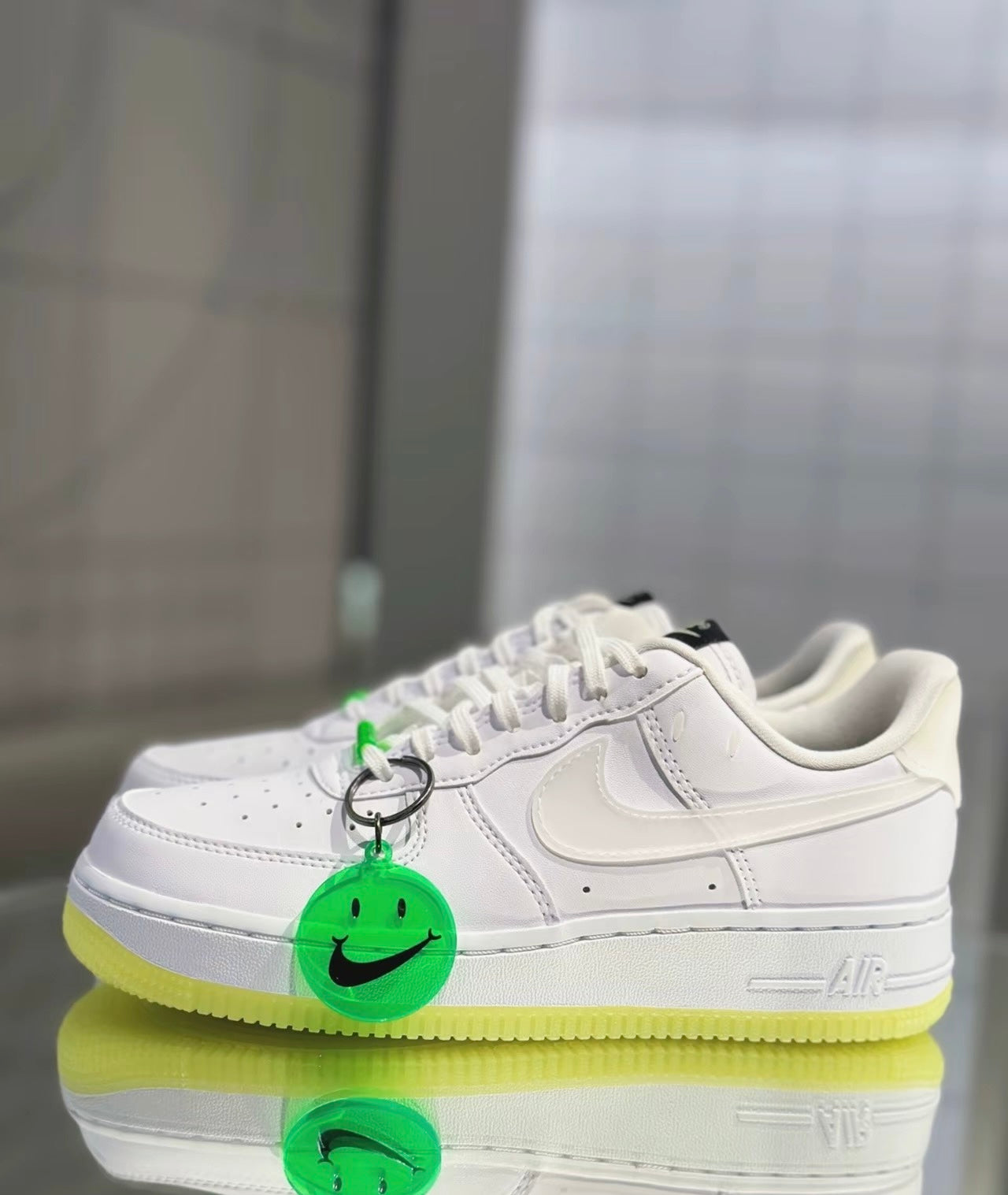 Nike Air Force 1 Low 夜光 (CT3228-100)