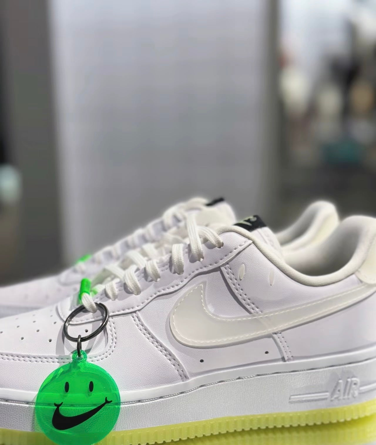 Nike Air Force 1 Low 夜光 (CT3228-100)