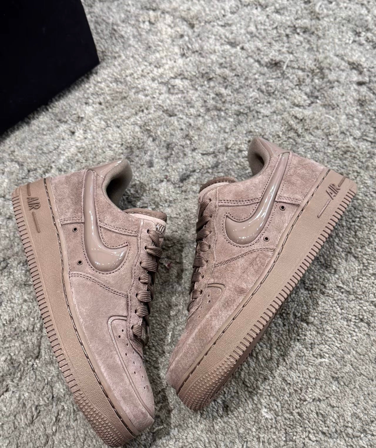 Nike Air Force 棕色 (HV4406-200)