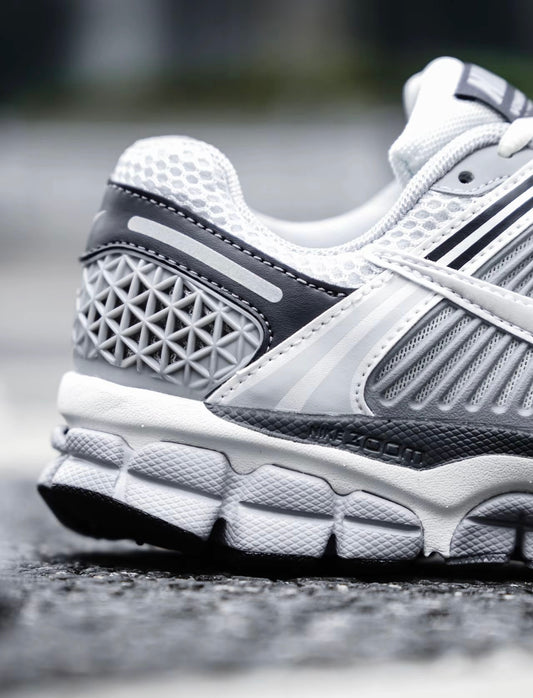 Nike Zoom Vomero 5 Grey (FD9919-001)