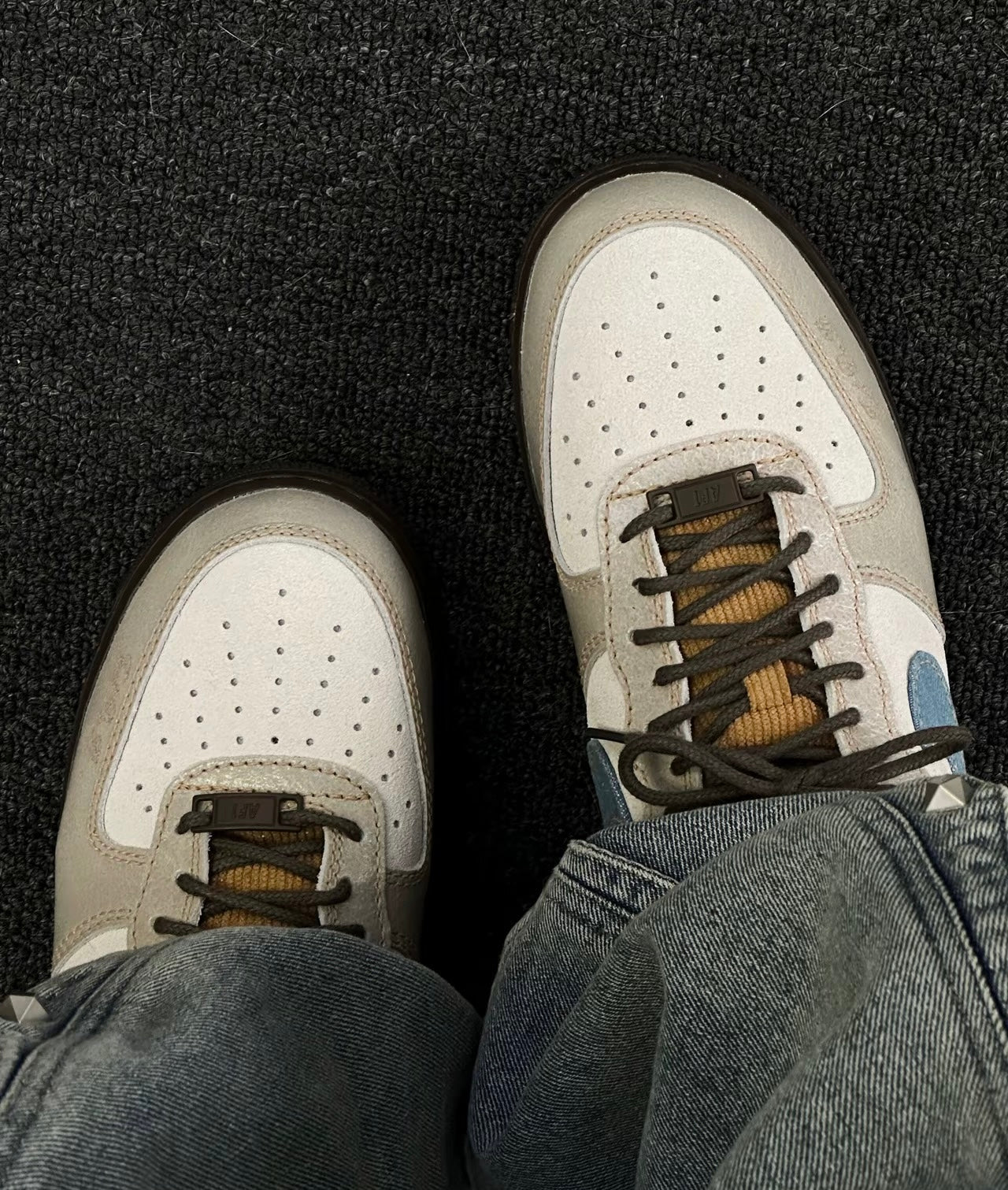 NIKE AIR FORCE 1 “CORDUROY DENIM” (HQ3458-142)