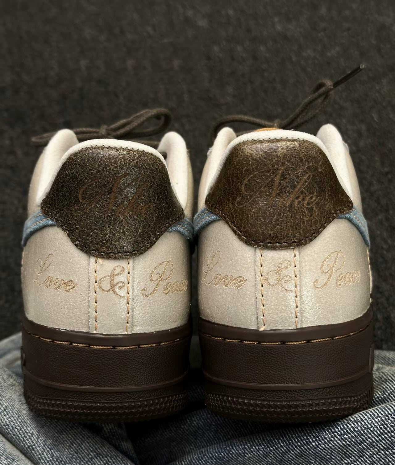 NIKE AIR FORCE 1 “CORDUROY DENIM” (HQ3458-142)