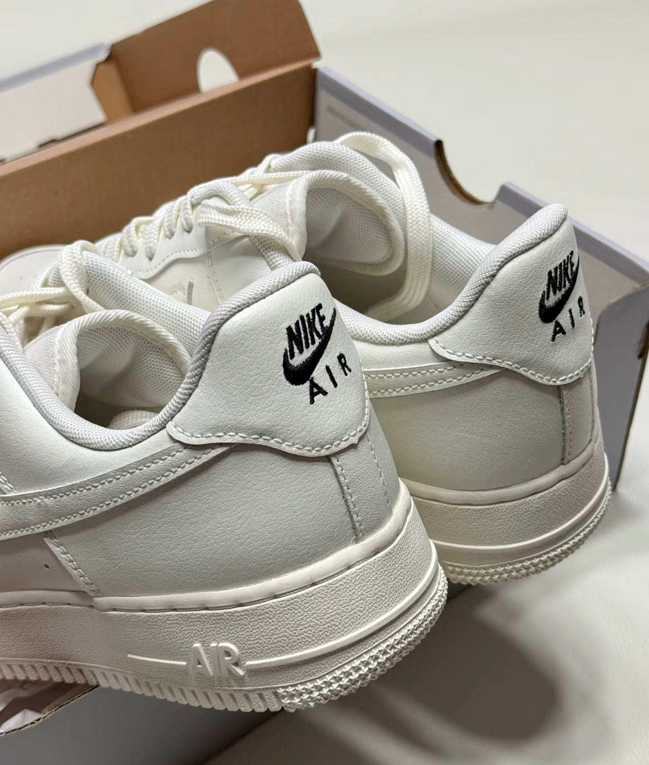 Nike Air Force ESS TRK3