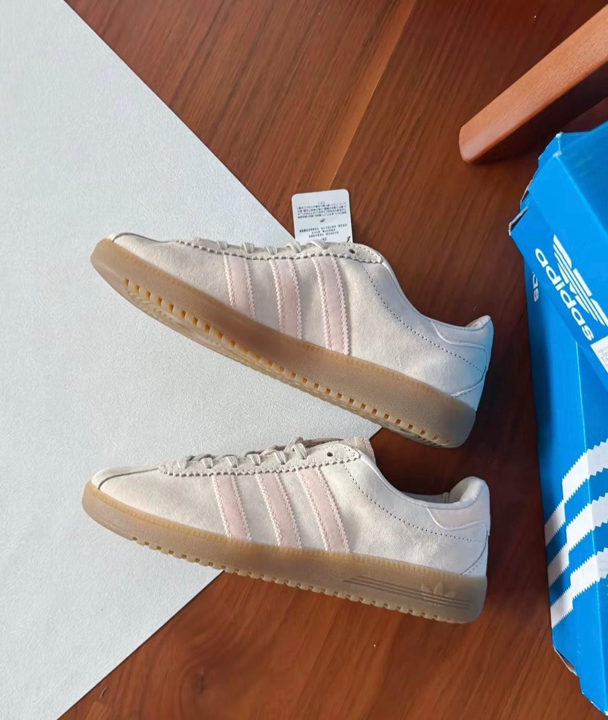 Adidas Originals Bermuda 米色 (GY7388)