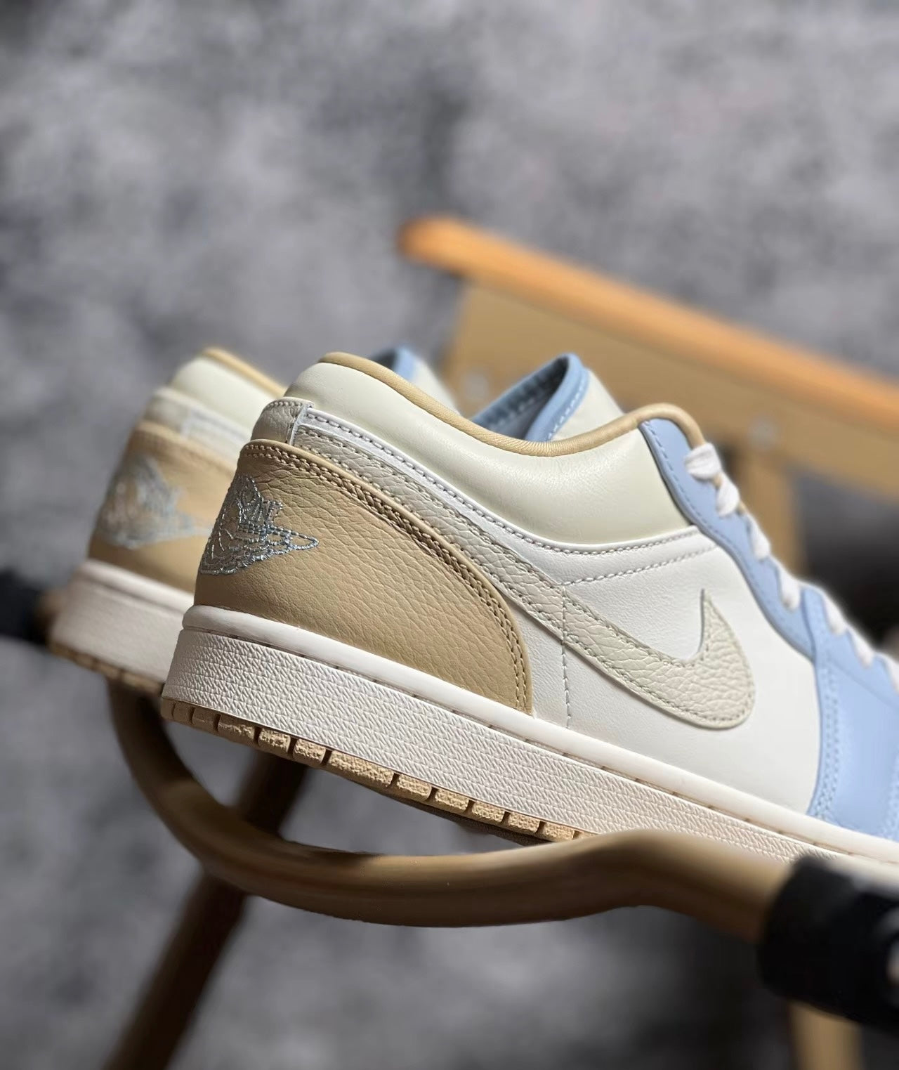Nike Air Jordan Low 白棕 (HQ4186-111)