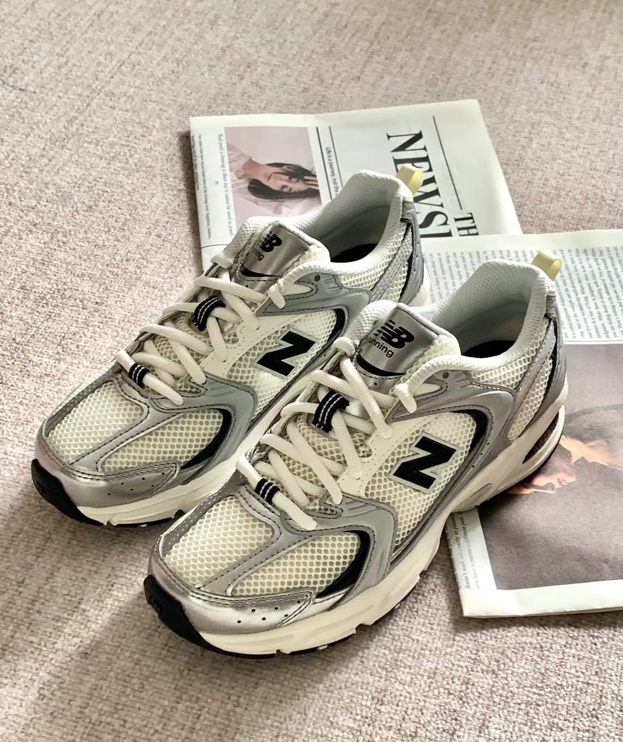 NEW BALANCE 530銀黑 (MR530GMT)