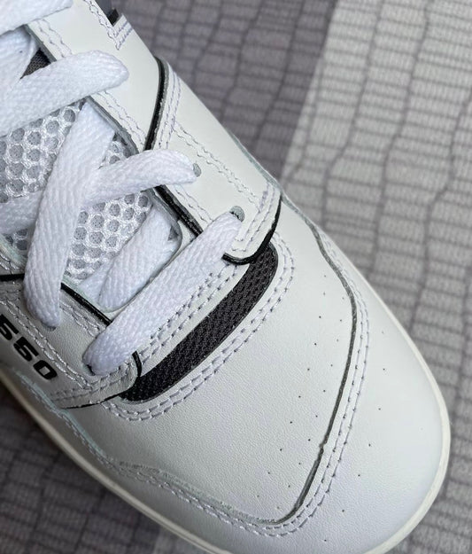 New Balance 550 (BB550WTG)