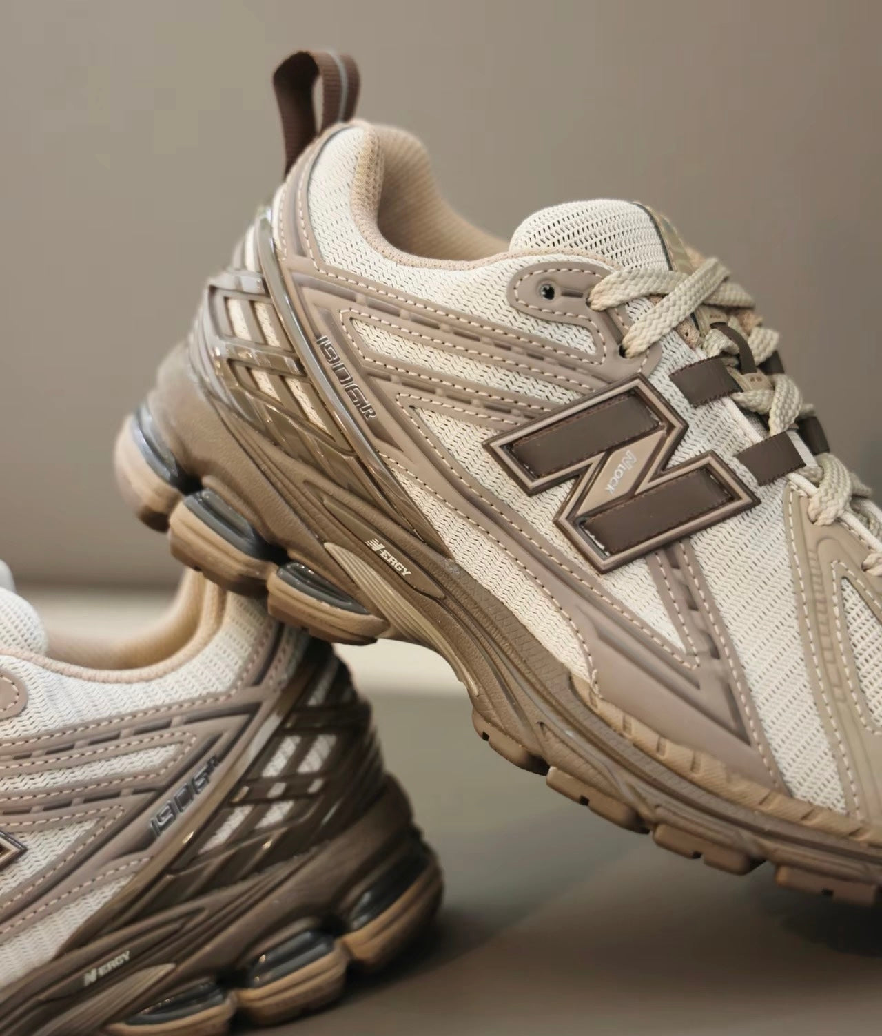 (秋季優惠) New Balance 1906R 深咖色 (M1906RHD)