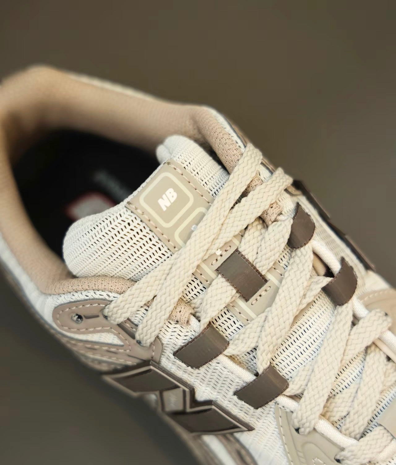 (秋季優惠) New Balance 1906R 深咖色 (M1906RHD)