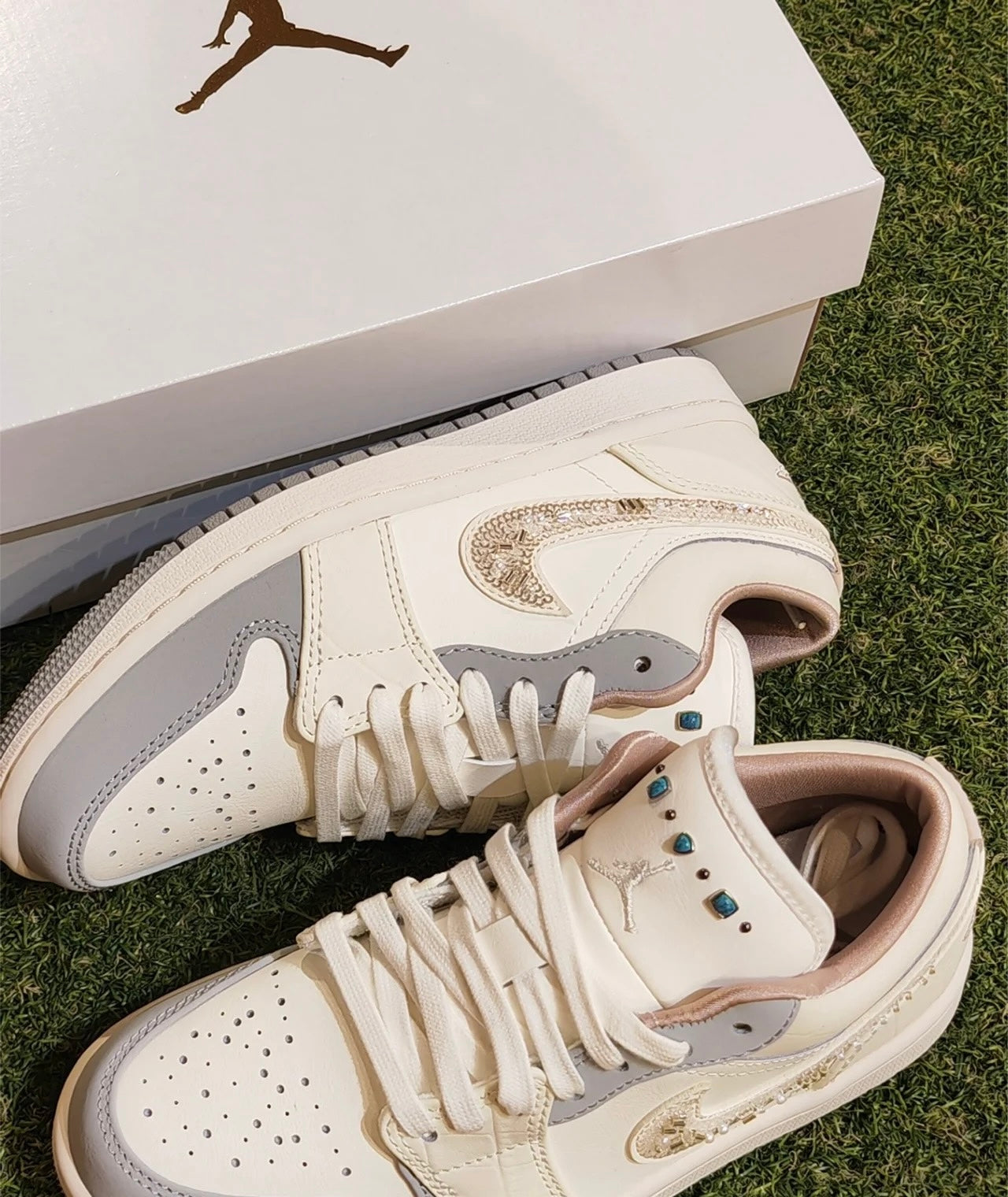 Nike Air Jordan Low Soft Pearl (IH7323-100)