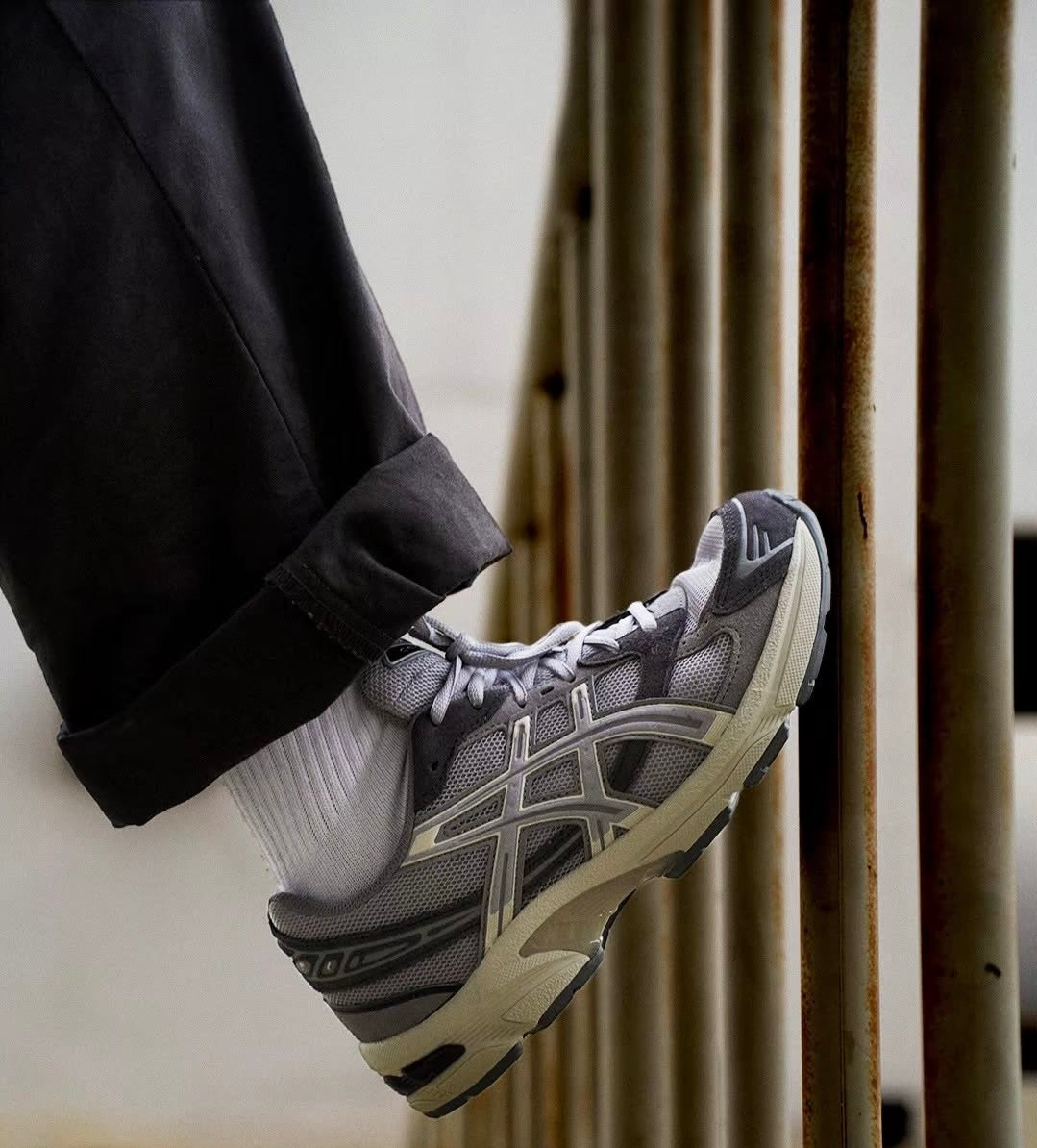 Asics Gel-1130 灰白 (1203A610-020)