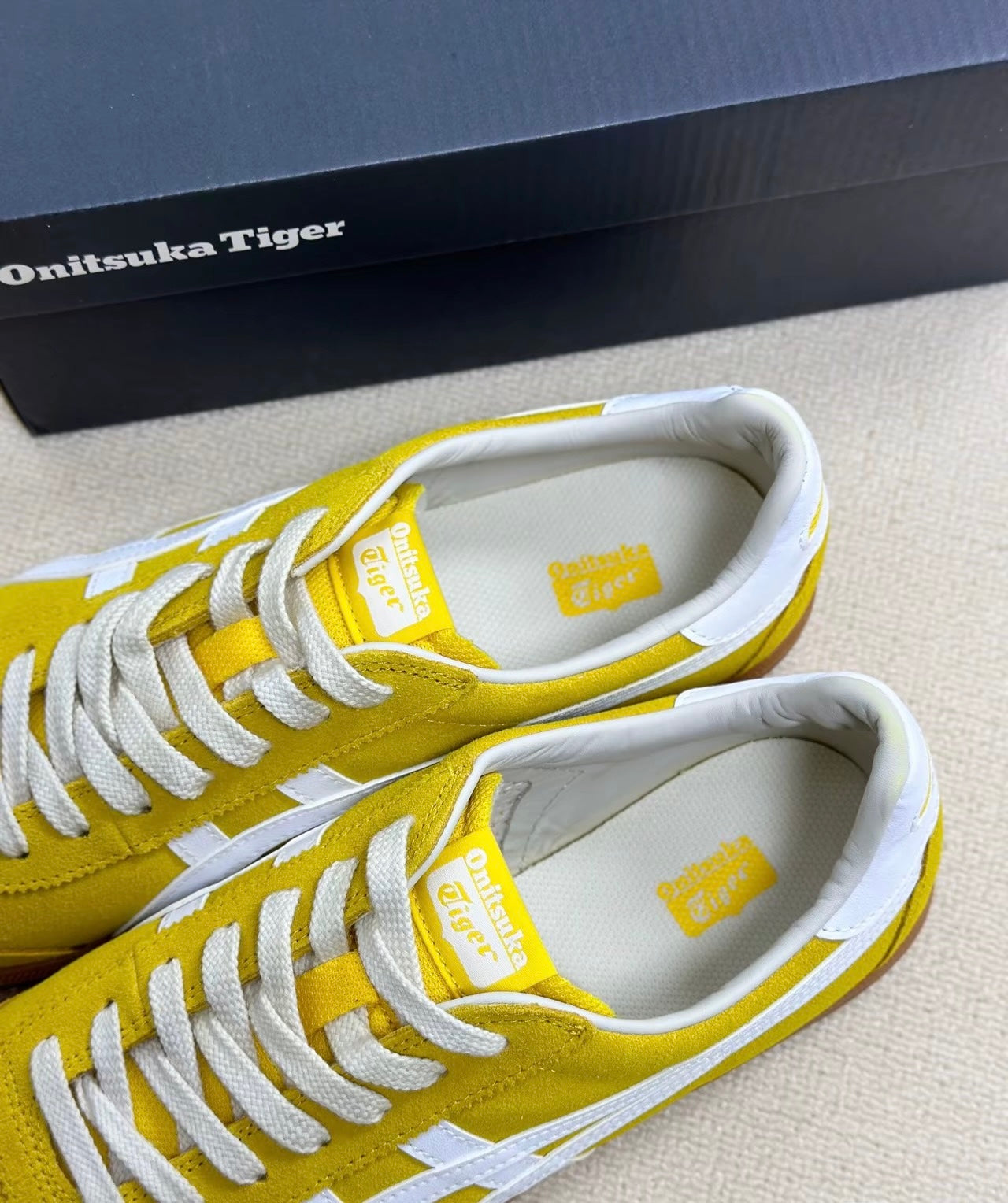 Onitsuka Tiger Tokuten 黃白 (1183A907-751)