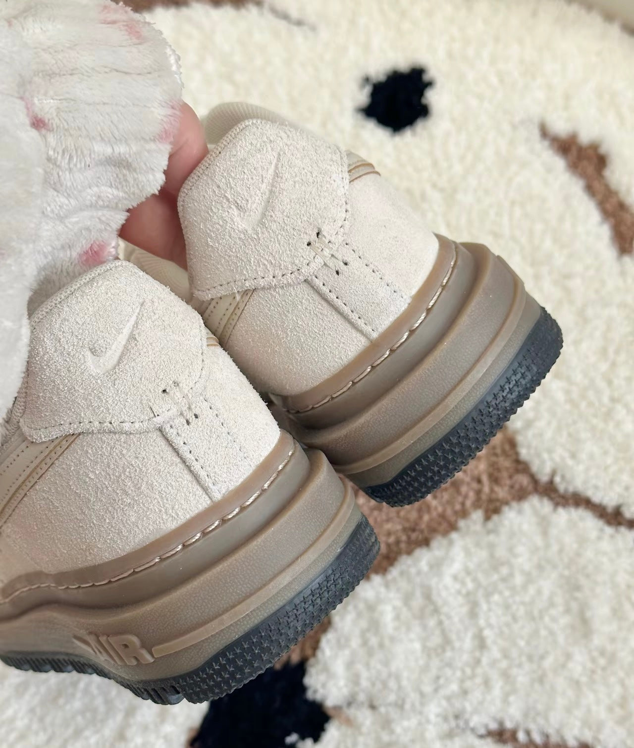 Nike Air Force LUXE 淡奶茶 (HV2531-100)