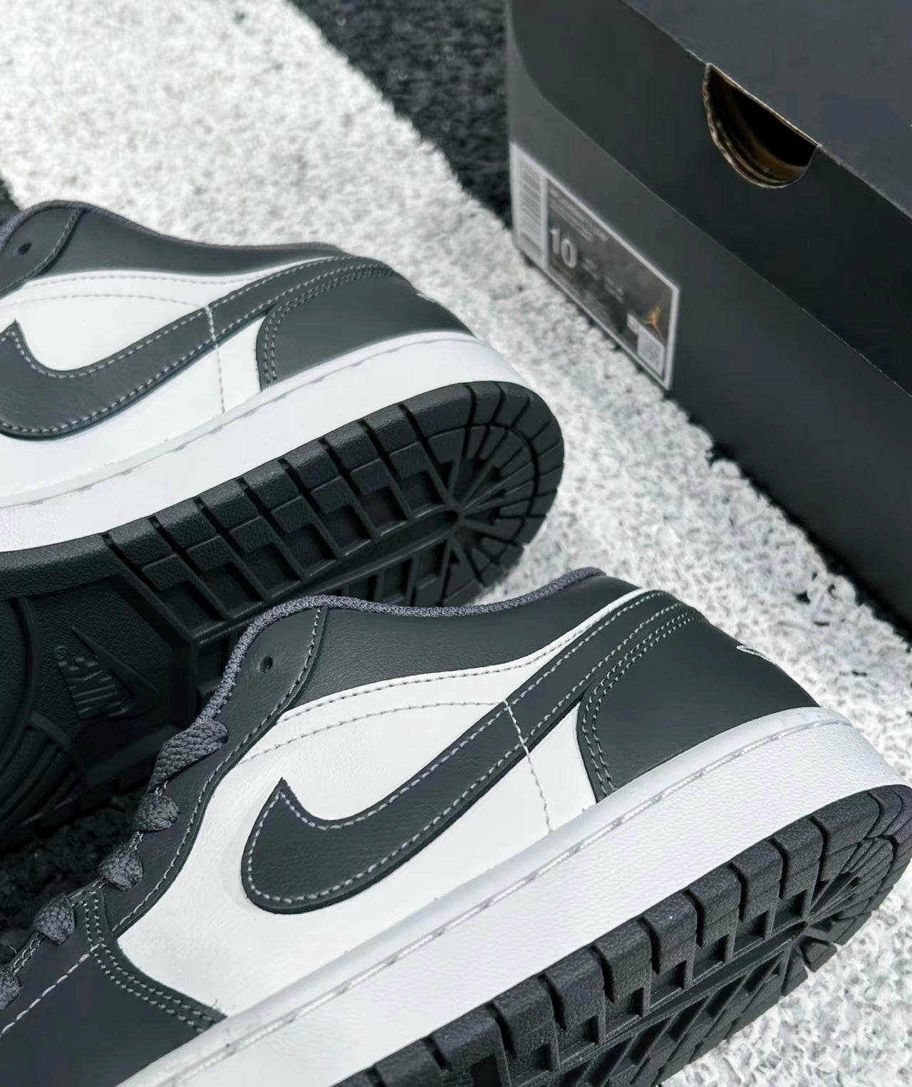 Nike Air Jordan Low 白灰 (553558-044)