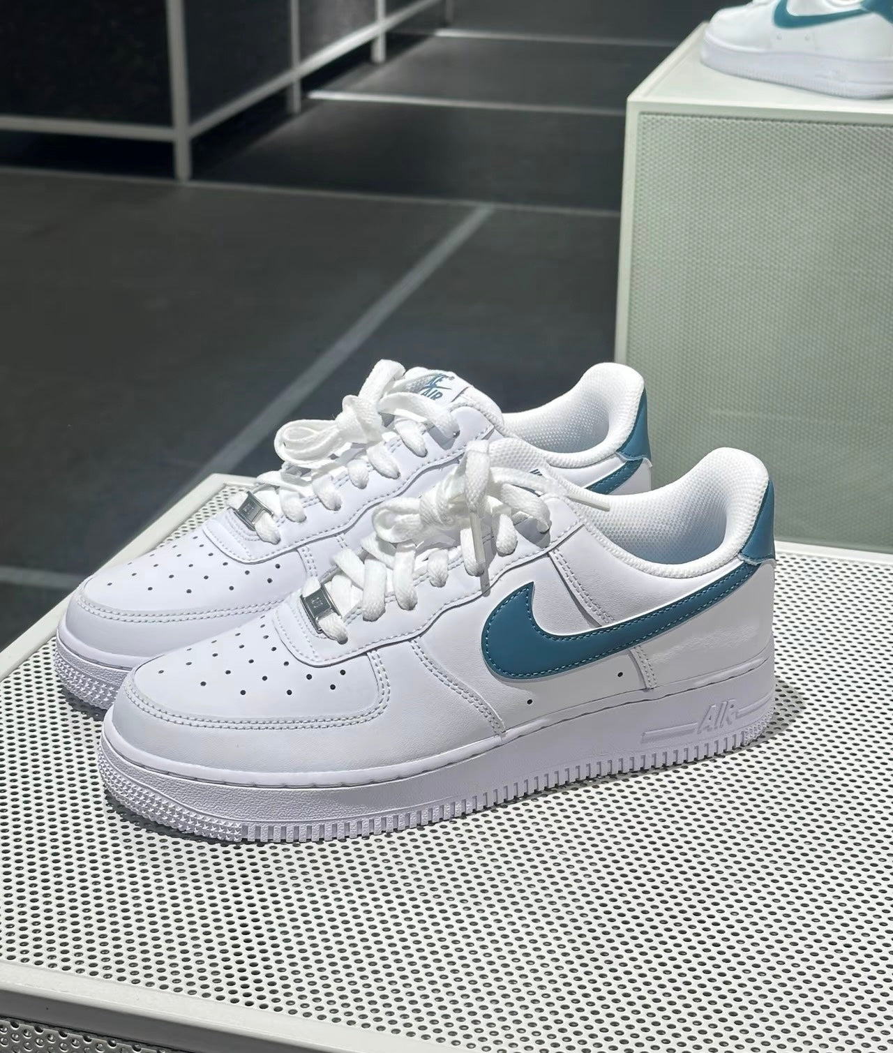 Nike Air Force 湖水綠 (FJ4146-114)