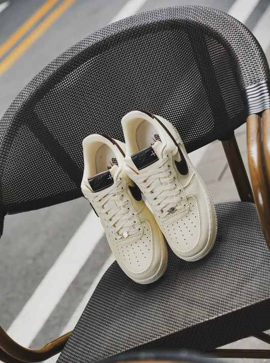 Nike Air Force 棕酒紅 (IH7332-001)