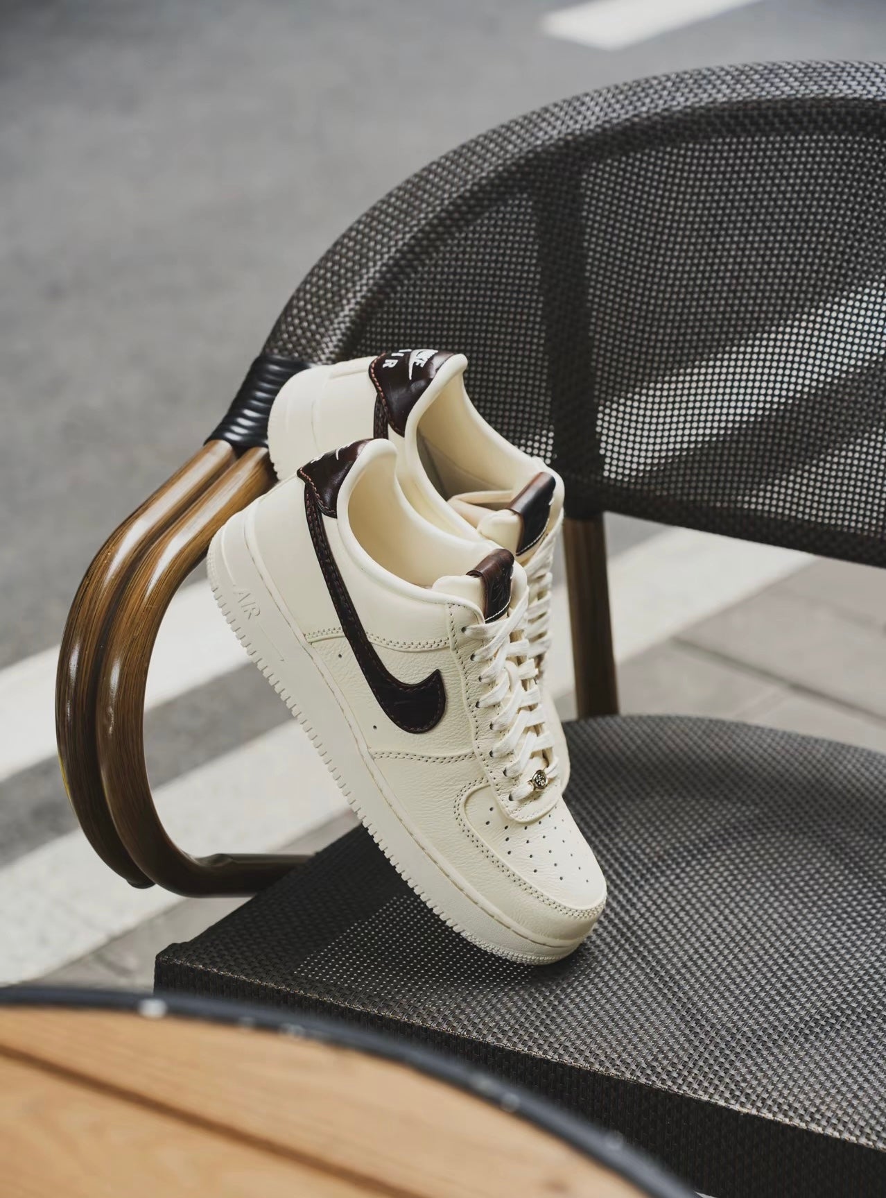 Nike Air Force 棕酒紅 (IH7332-001)