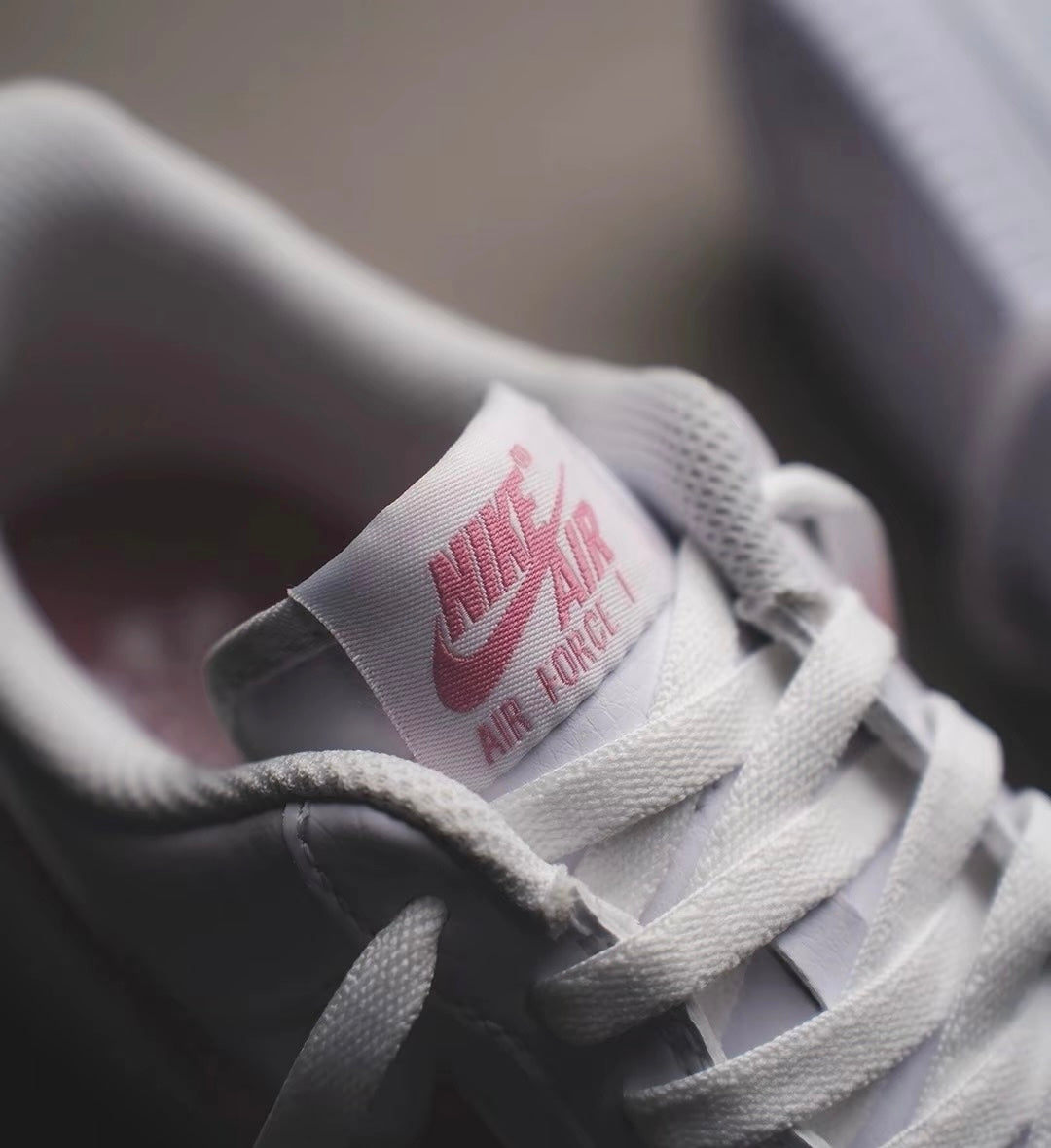 Nike Air Force 1 白粉勾 (DC9486-111)