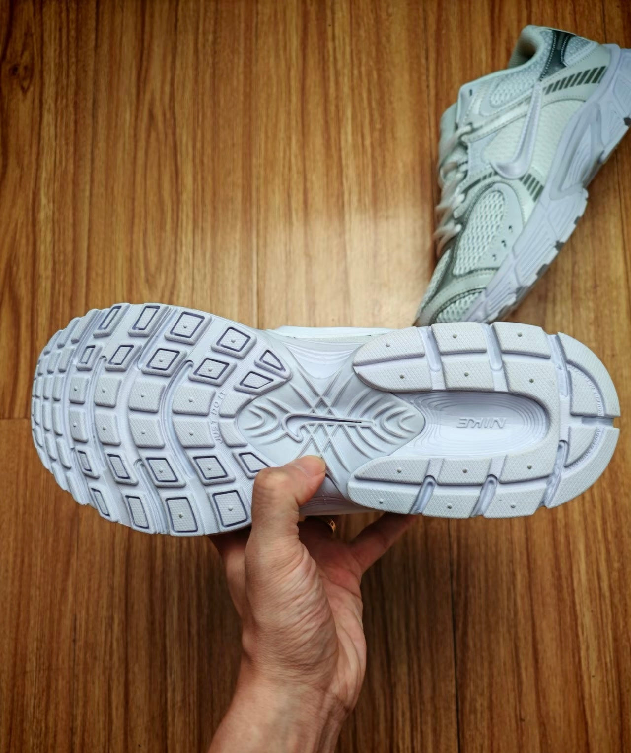 Nike V5 RNR 黑色 (W) (HQ7901-101)