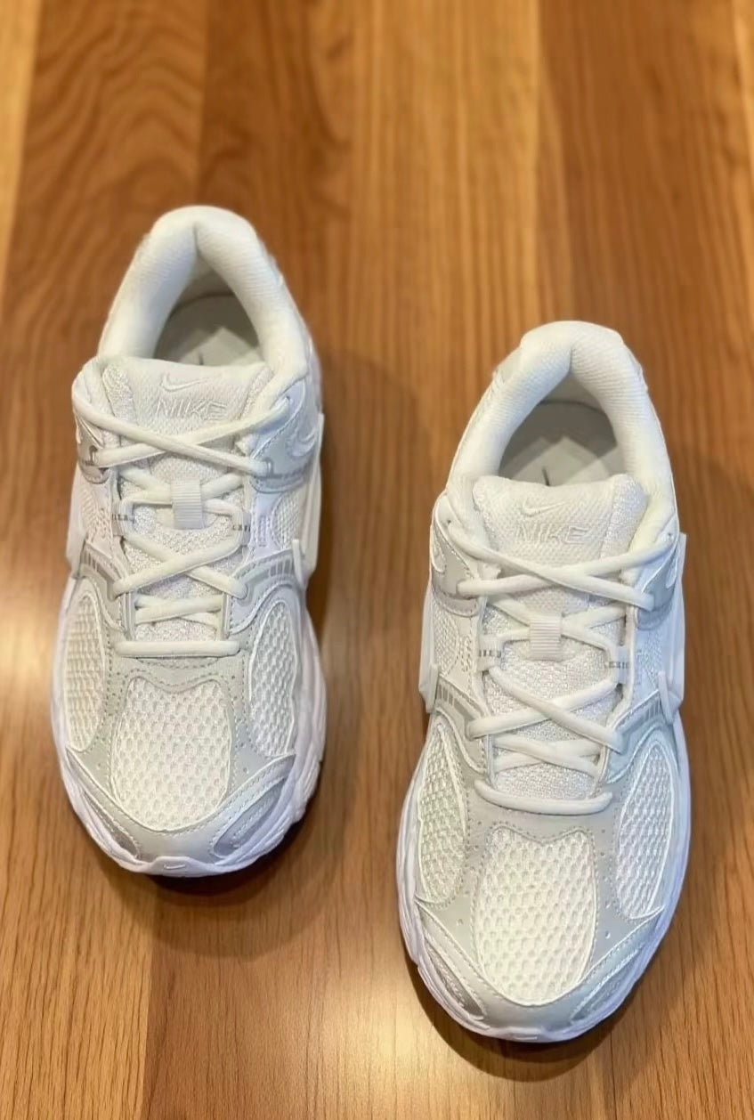 Nike V5 RNR 白色 (M) (HJ5228-101)