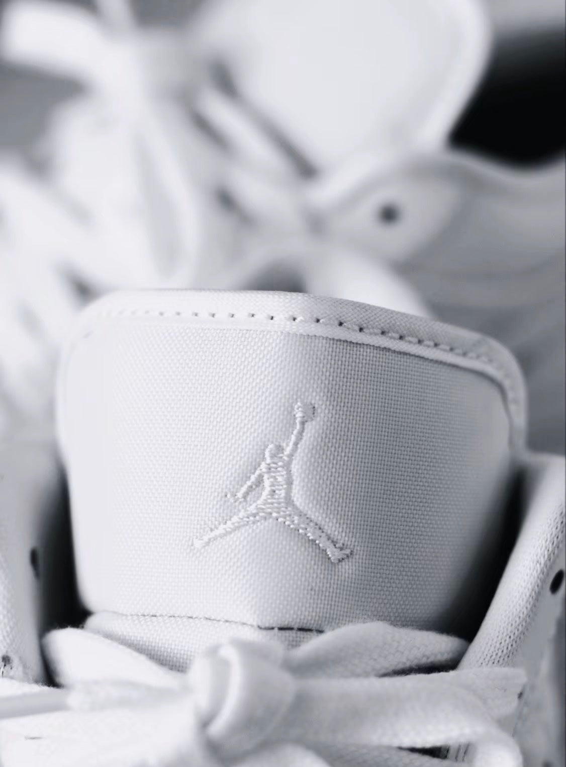 Nike Air Jordan Low Quilted Triple White (DB6480-100)