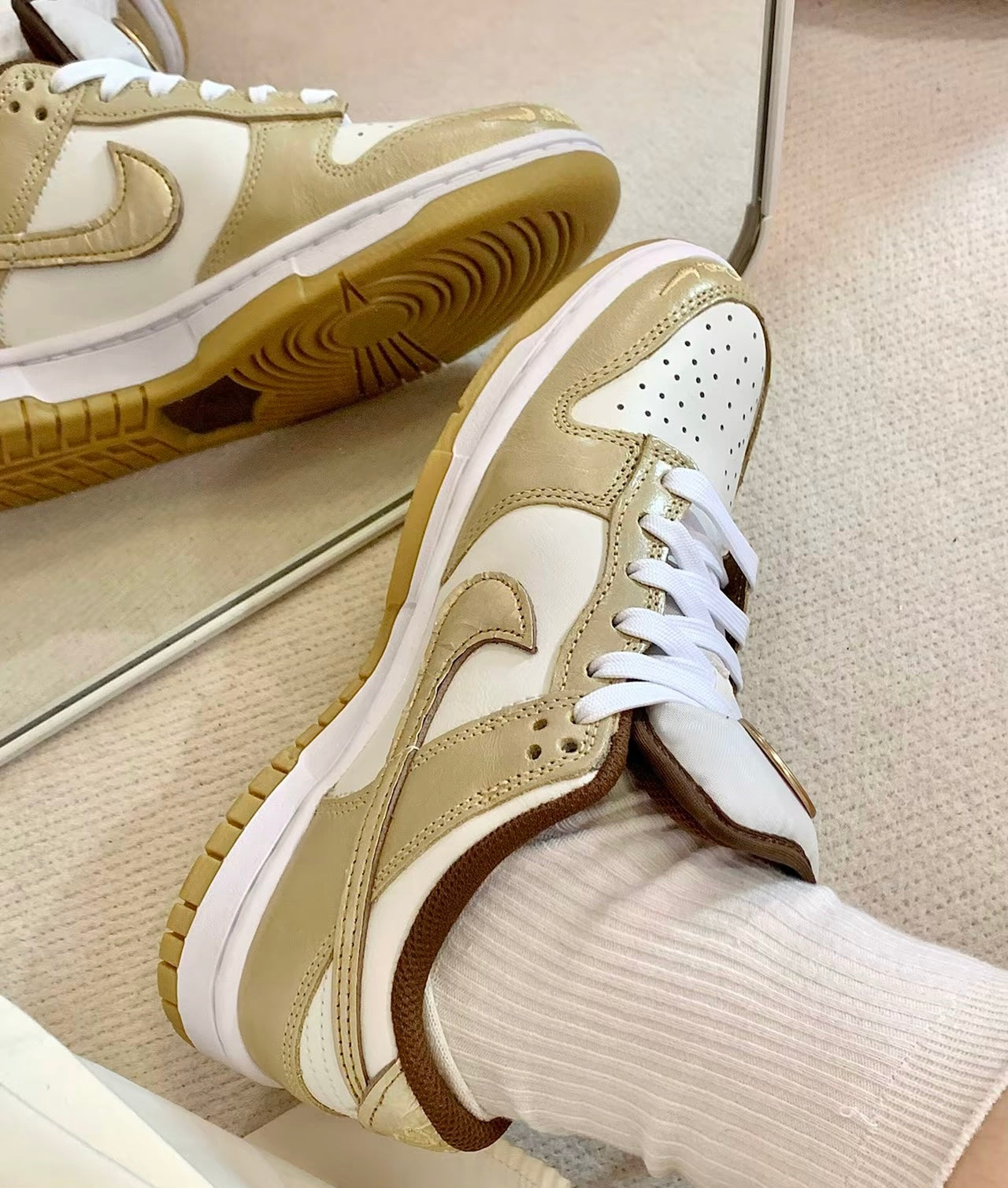 Nike Dunk Low LX 奶茶金箔 (HM3695-071)